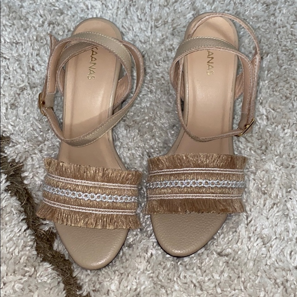 BNWB- Kaanas Imbros Frayed Heels